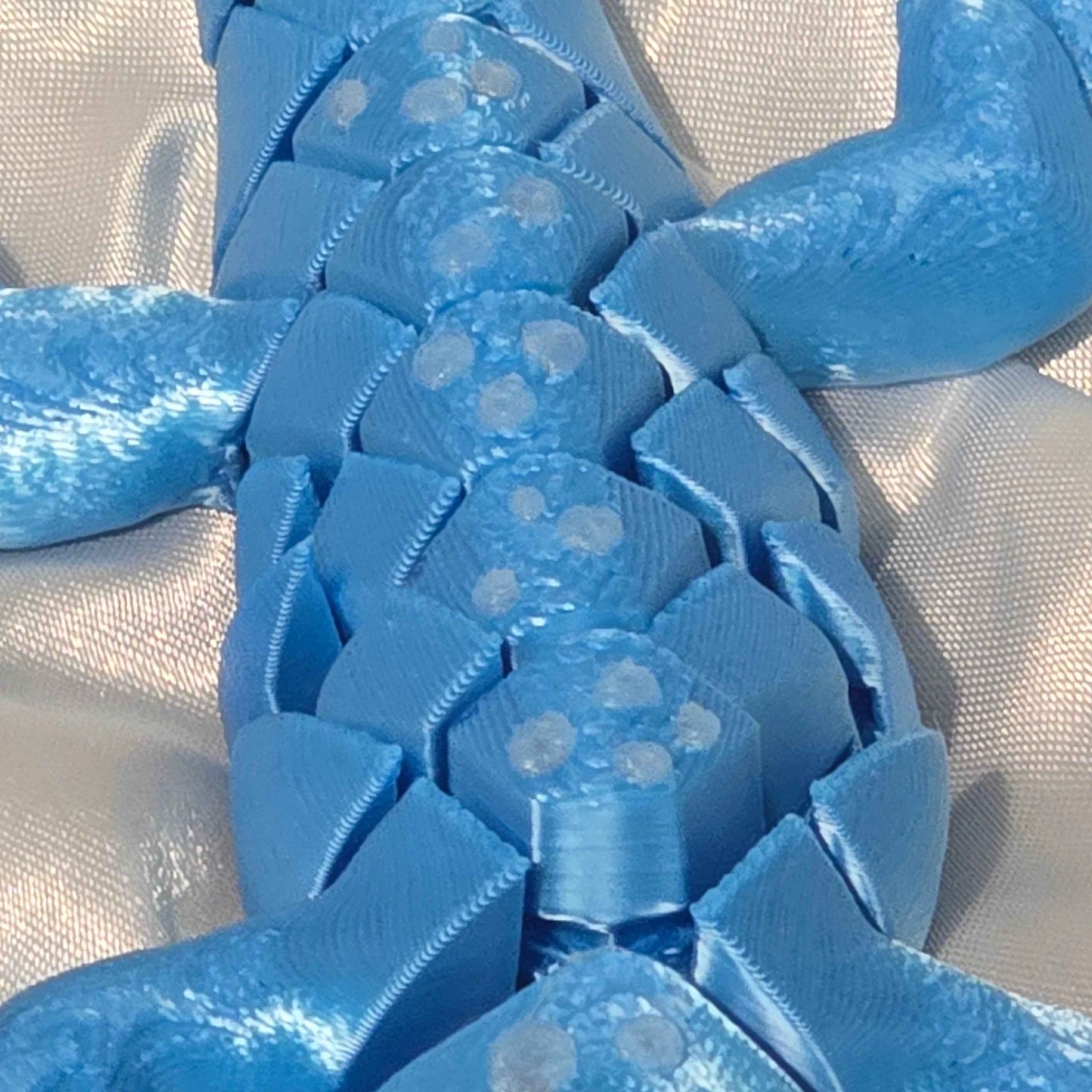 Silk Blue Gecko Fidget Toy for Stress Relief and Focus - Gifts4YouAll