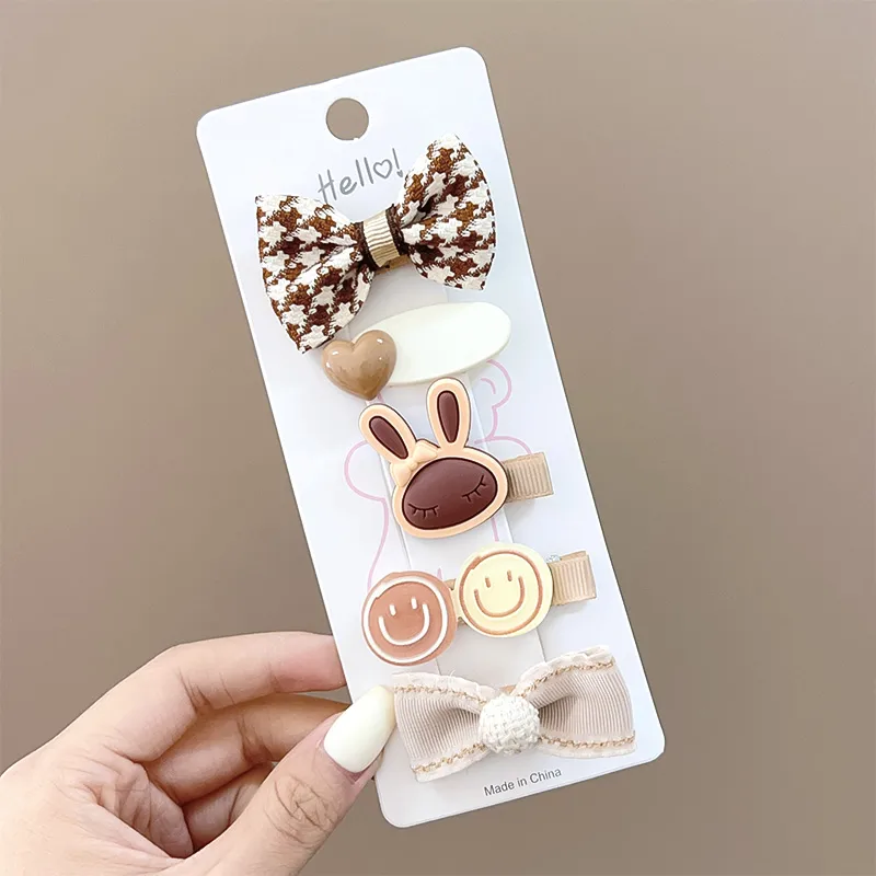 Cute Handmade Hair Clips for Stylish Looks - Gifts4YouAll