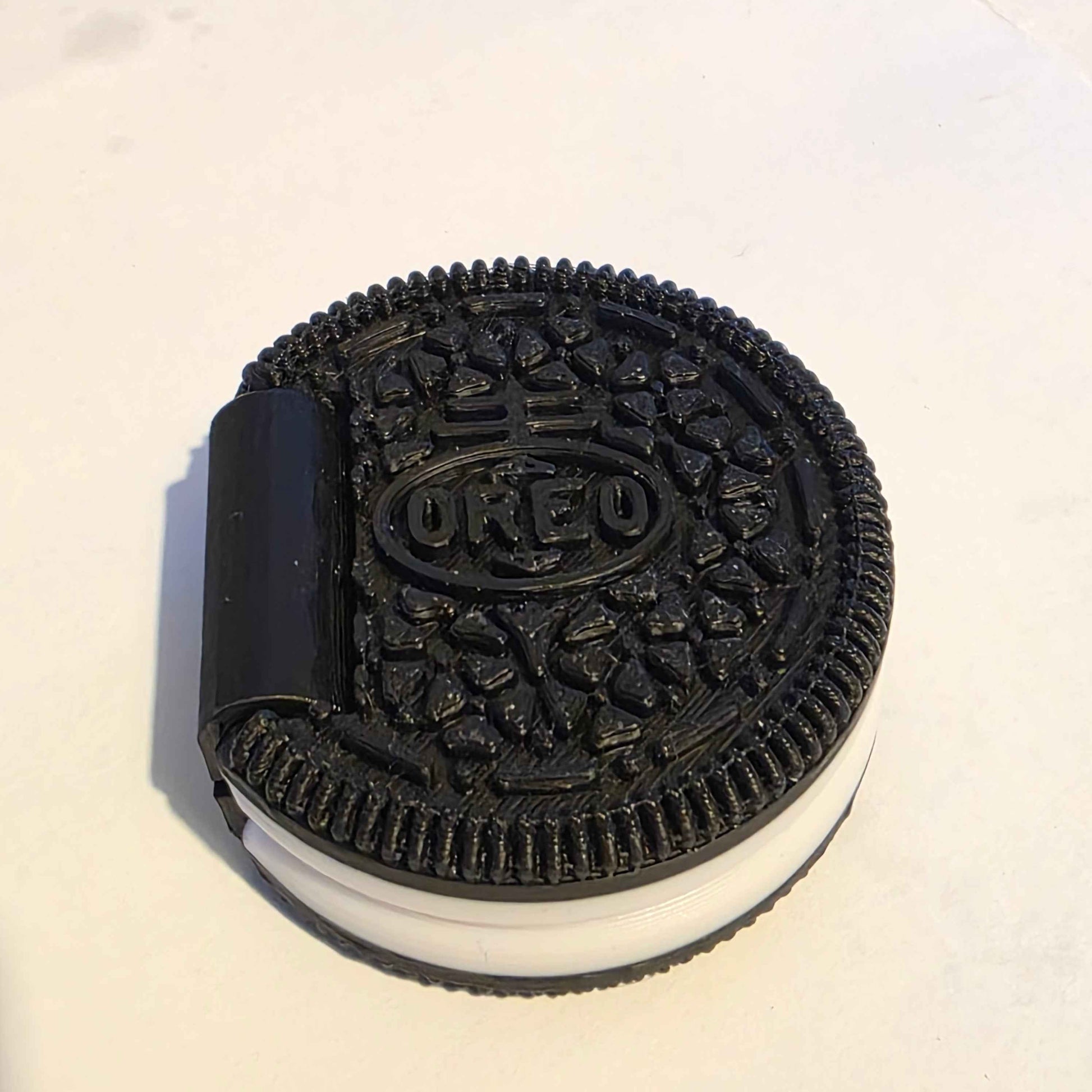 OREO Flip Fidget Toy – Perfect for Stress Relief and Focus - Gifts4YouAll