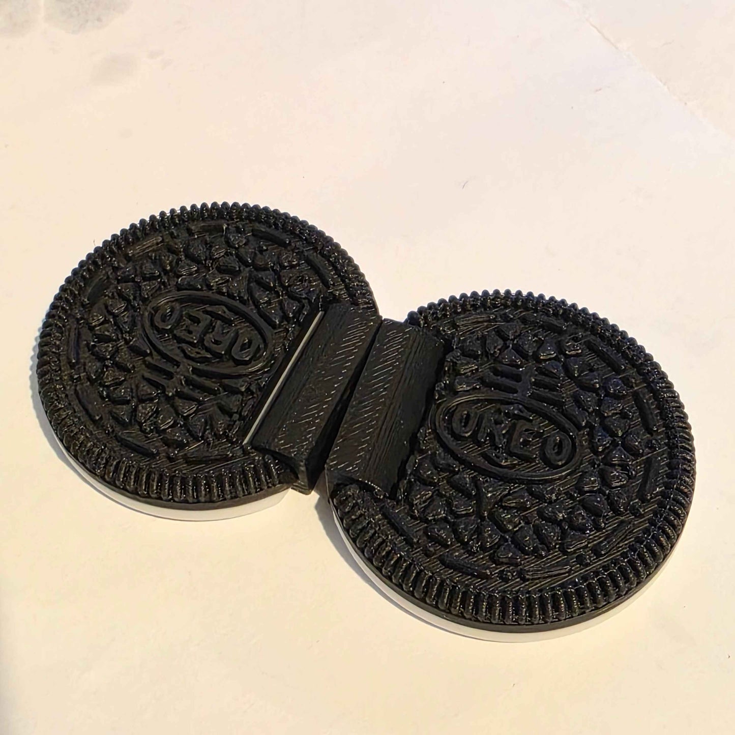 OREO Flip Fidget Toy – Perfect for Stress Relief and Focus - Gifts4YouAll