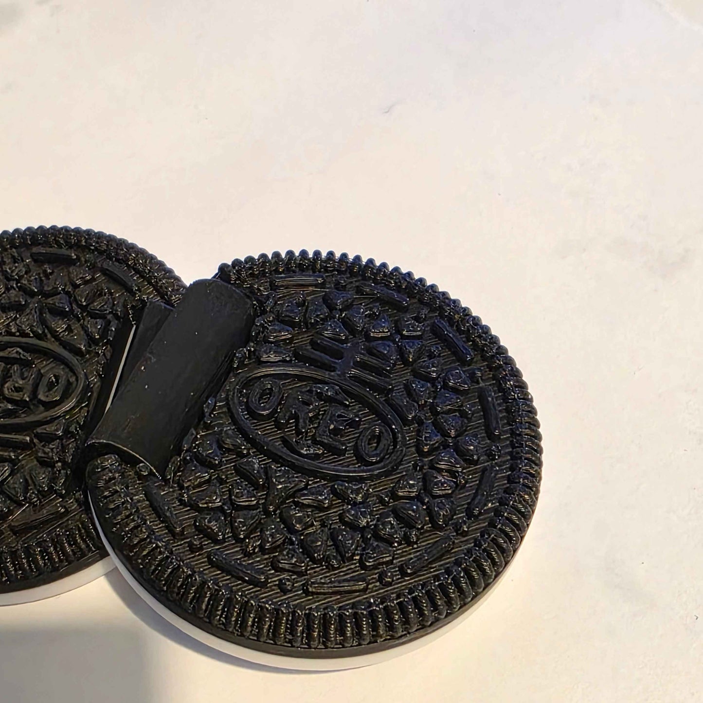 OREO Flip Fidget Toy – Perfect for Stress Relief and Focus - Gifts4YouAll