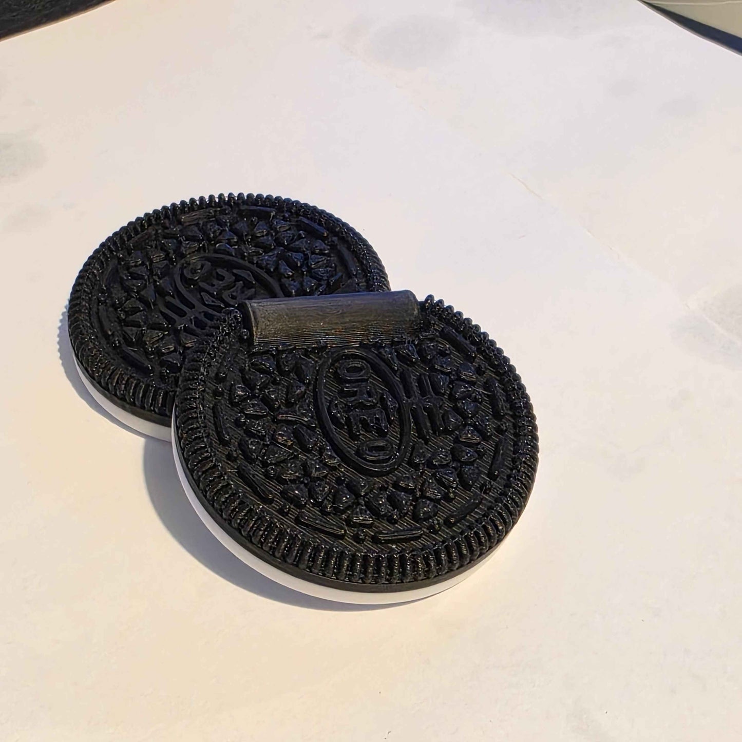 OREO Flip Fidget Toy – Perfect for Stress Relief and Focus - Gifts4YouAll